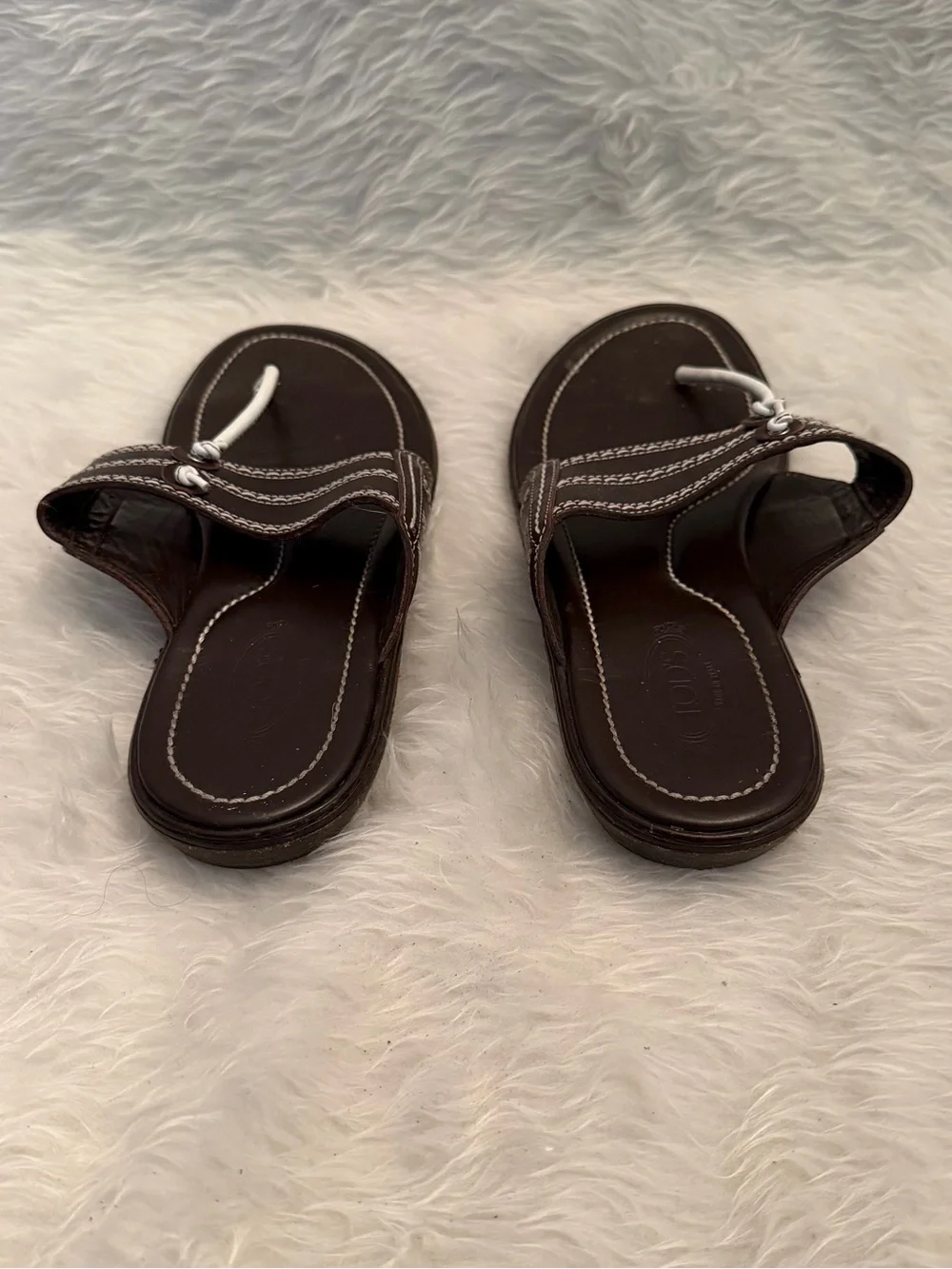 Tod's Dark Brown Leather Thong Sandals with White Accents